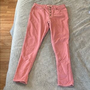 Levi's Women's Straight Leg Jeans in Pink